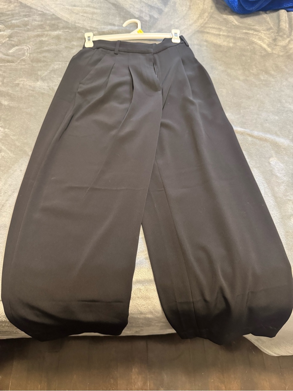 H&M Wide Leg Women’s Pleated Pants